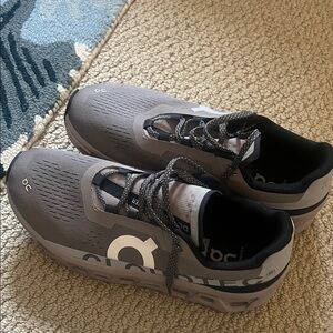 On Cloud cloud monster Running Charcoal Athletic Sneakers brand new size 11